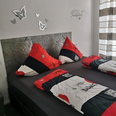 Wohnen Direkt Am Uferpark Mit Grossem Balkon Und Seeblick FDH Zewnętrze zdjęcie